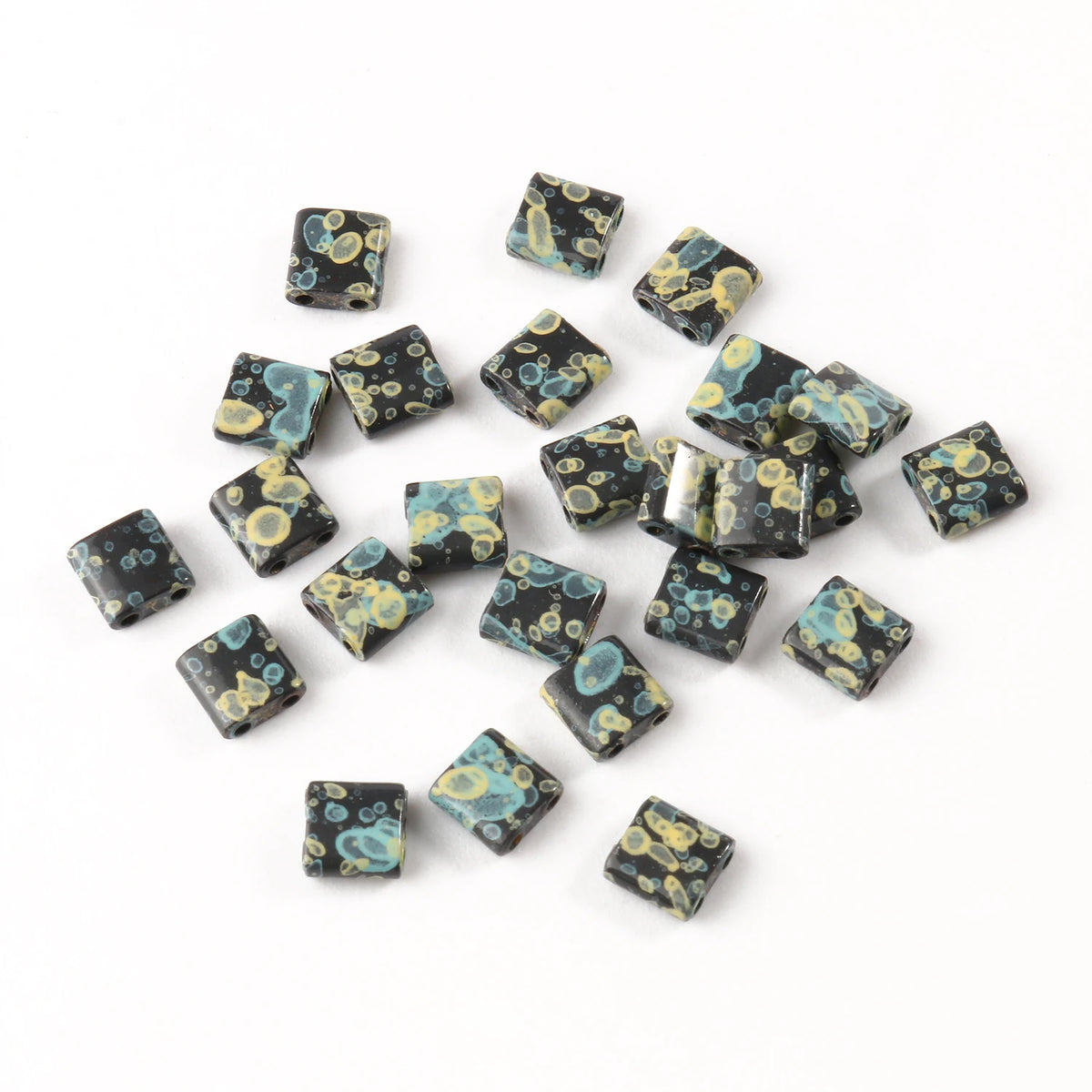 Rectangle Two-Hole Hematite Beads 5x5x2mm – DIY Jewelry Making
