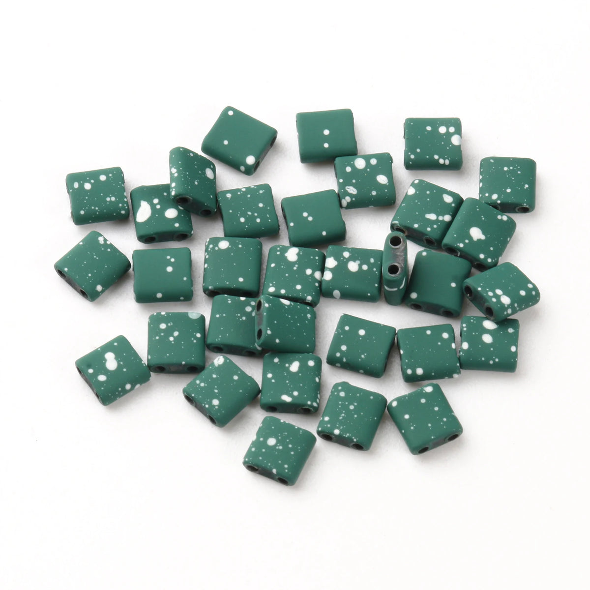 Rectangle Two-Hole Hematite Beads 5x5x2mm – DIY Jewelry Making