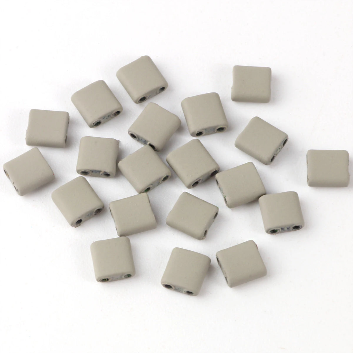 Rectangle Two-Hole Hematite Beads 5x5x2mm – DIY Jewelry Making