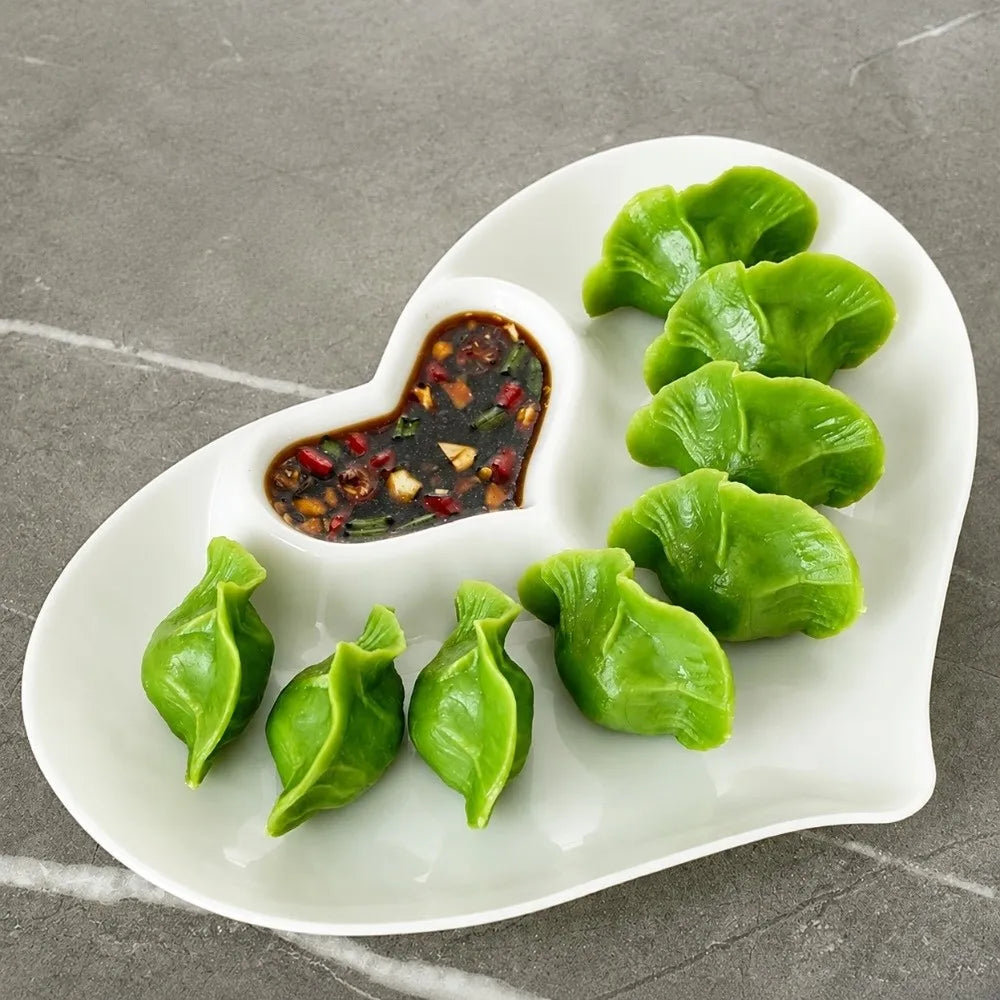 Heart-Shaped Transparent PET Snack & Dumpling Plate | Wave Texture