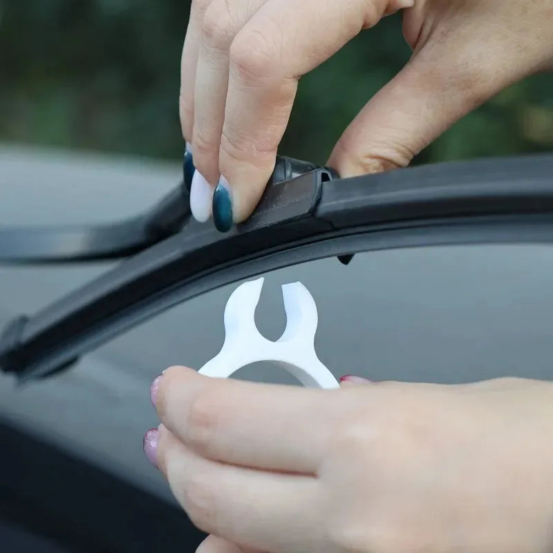 Winter Wiper Blade Lifter Anti-Freeze Stand – 2-Pack Universal