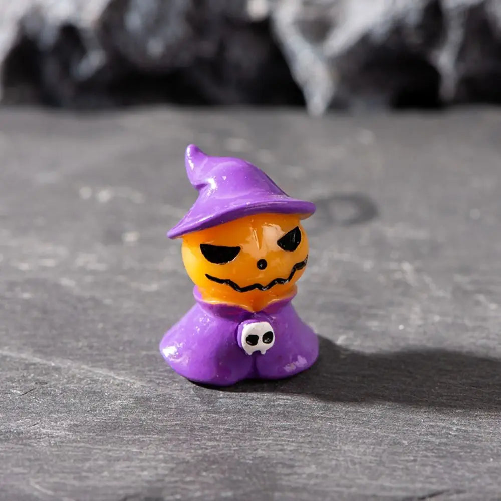 Mini Halloween Resin Figurines – Skull Pumpkin Castle Ornaments