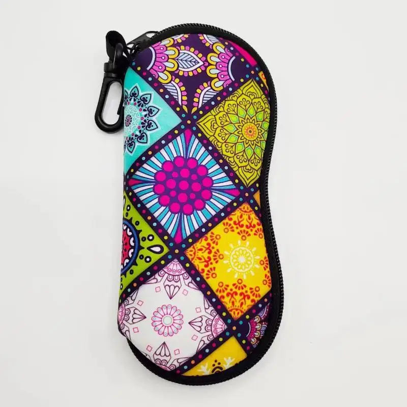 Neoprene Glasses Pouch with Carabiner – Scratch-Resistant Case