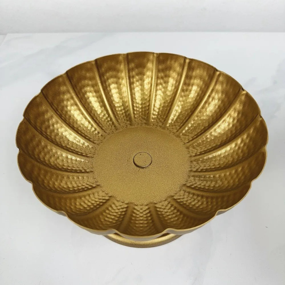 Vintage Gold Iron Flower Pot – Indoor Outdoor Planter Vase