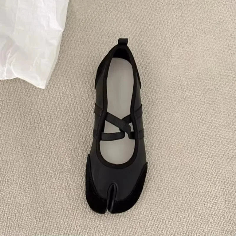 Women's Split Toe Tabi Ballet Flats – Mary Jane Sneakers