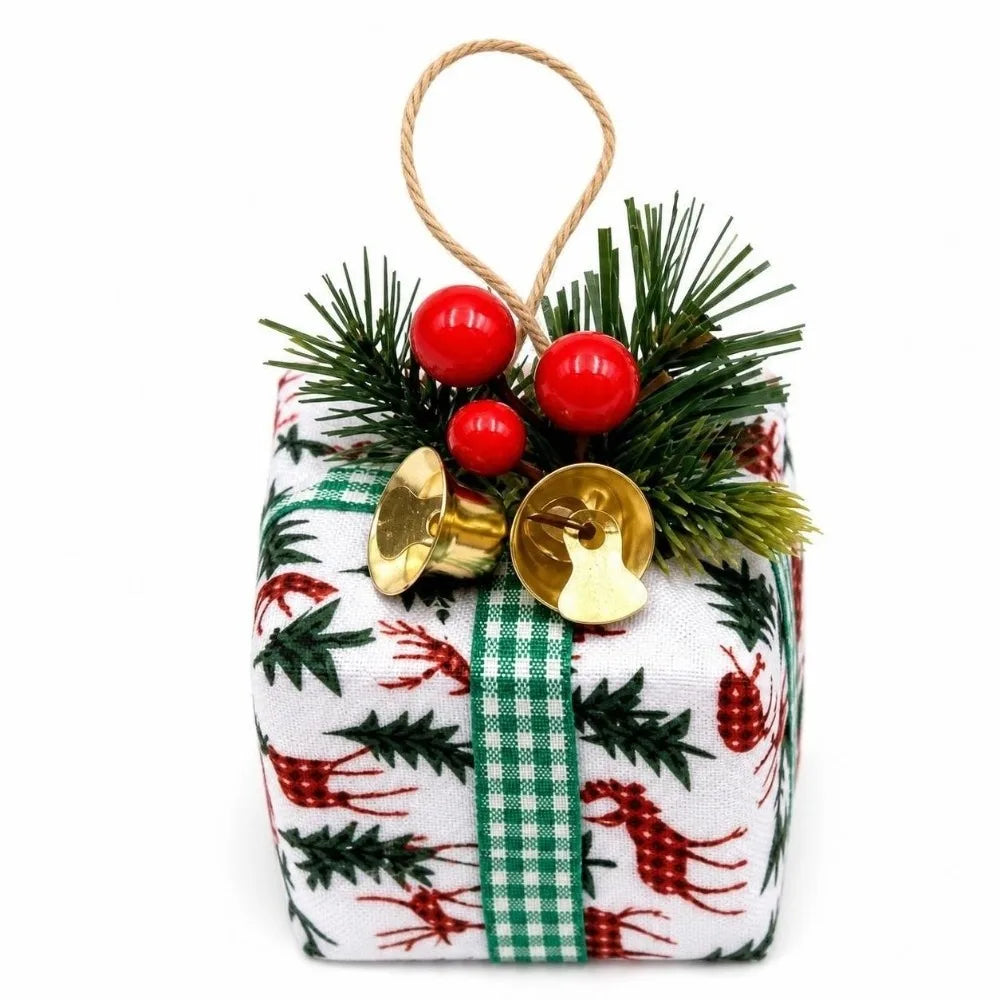 Mini Plaid Christmas Gift Box Ornament – Pine Berry Hanging