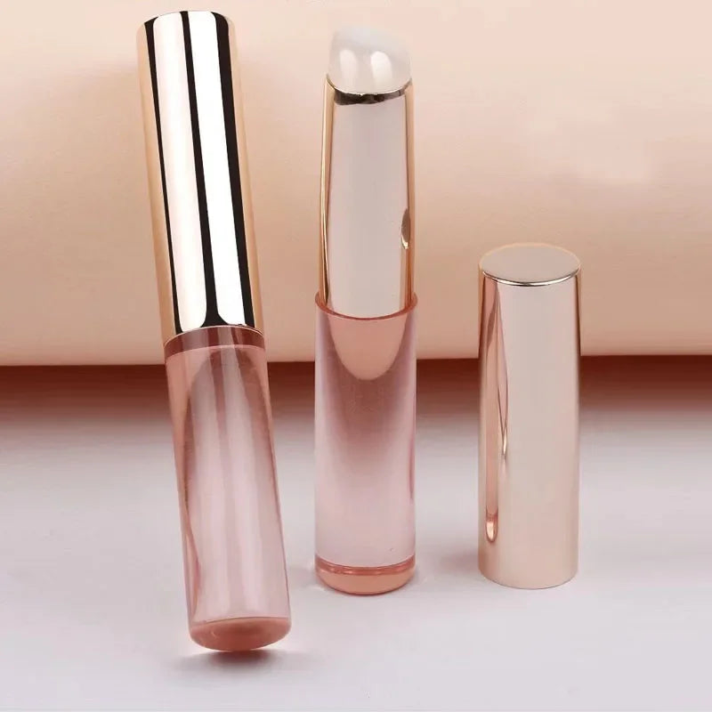 Silicone Lip Brush with Lid – Lipstick & Concealer Applicator