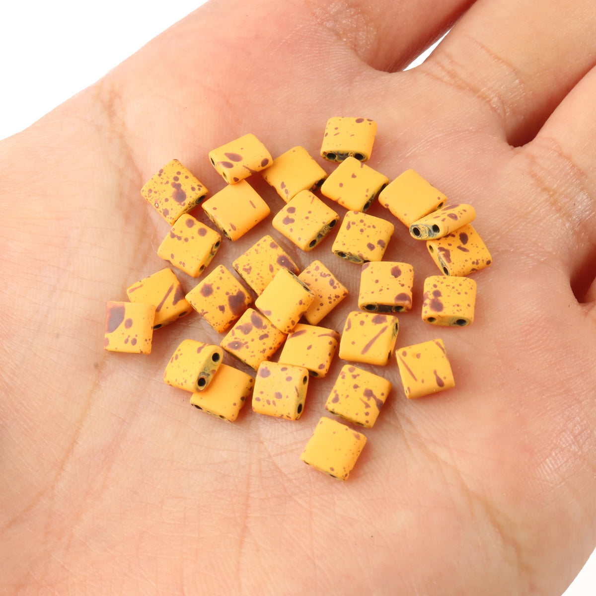 Rectangle Two-Hole Hematite Beads 5x5x2mm – DIY Jewelry Making