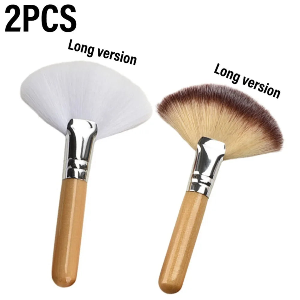 Mini Fan Makeup Brush – Soft Fiber Wood Handle | Gege Bear