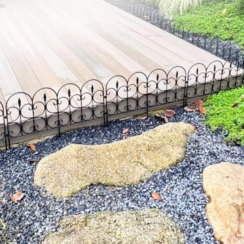 Decorative Garden Fence – Rustproof Folding Plastic Border Panel