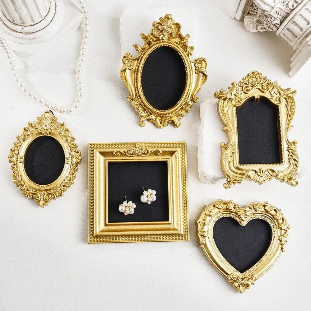Hanging Mini Resin Photo Frames – Vintage DIY Wall Decor