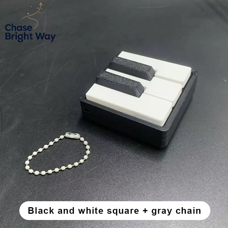 Mini Piano Keyboard Fidget Clicker Keychain – 3D Printed PLA