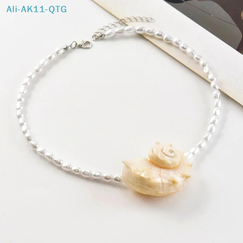 Bohemian Conch Pendant Necklace – Faux Pearl Beaded Choker