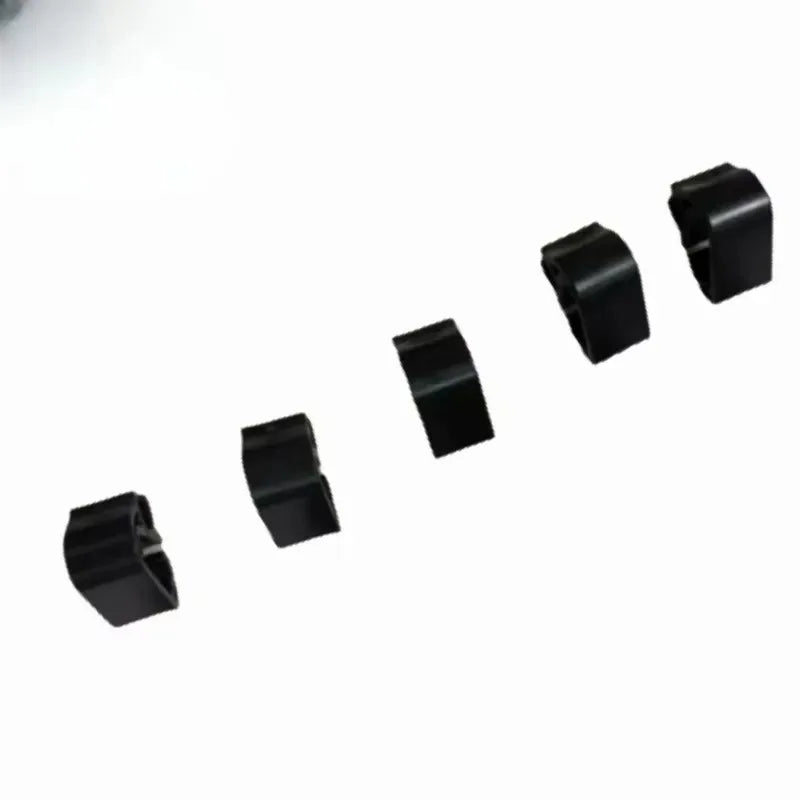 Wiper Arm Spray Pipe Clips 1617040080 for 3008 5008 C5 – 5PCS