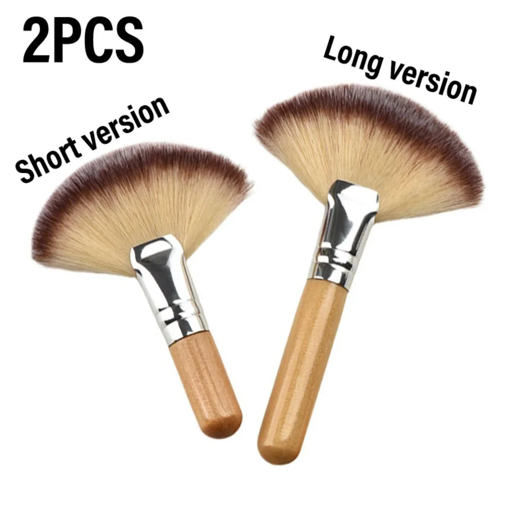 Mini Fan Makeup Brush – Soft Fiber Wood Handle | Gege Bear