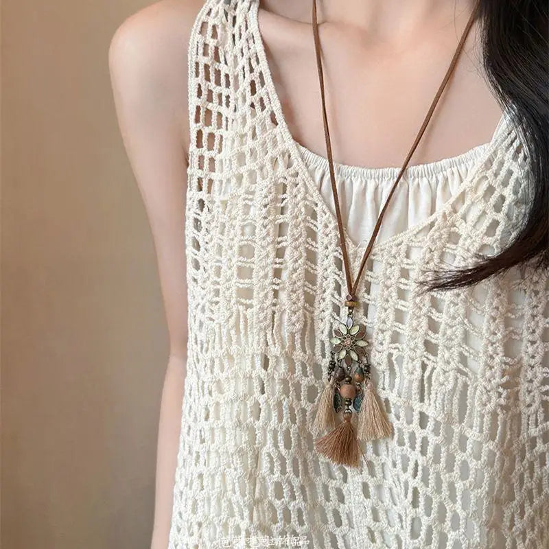 Vintage Boho Metal Feather Necklace – Long Layered Pendant