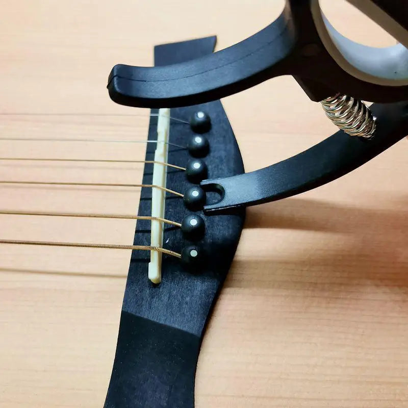 Universal Guitar Capo Clamp – Acoustic, Classic & Electric