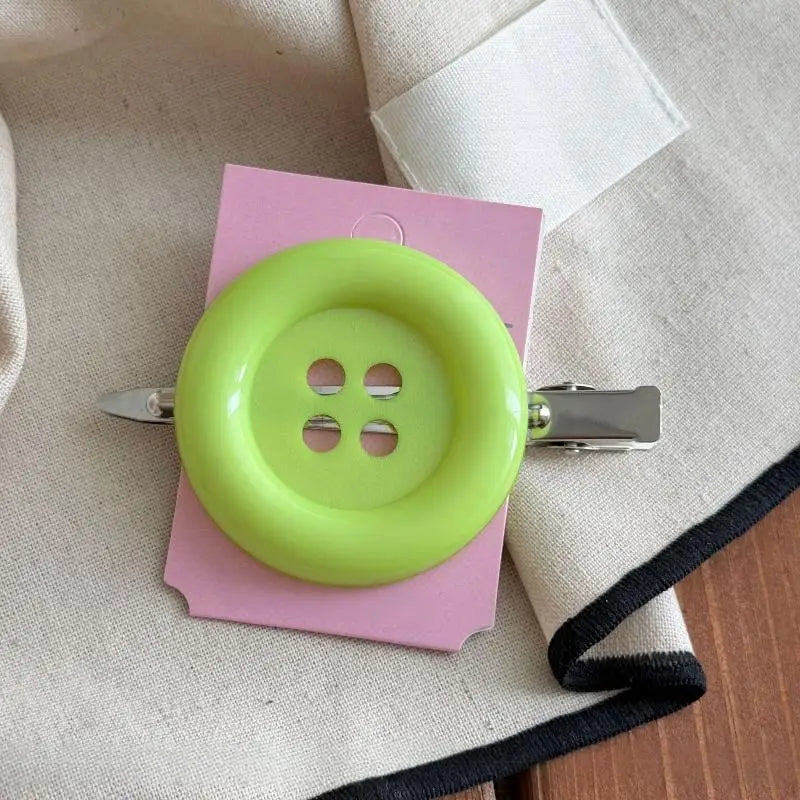 Y2K Oversized Button Duckbill Hair Clip – Retro Barrette