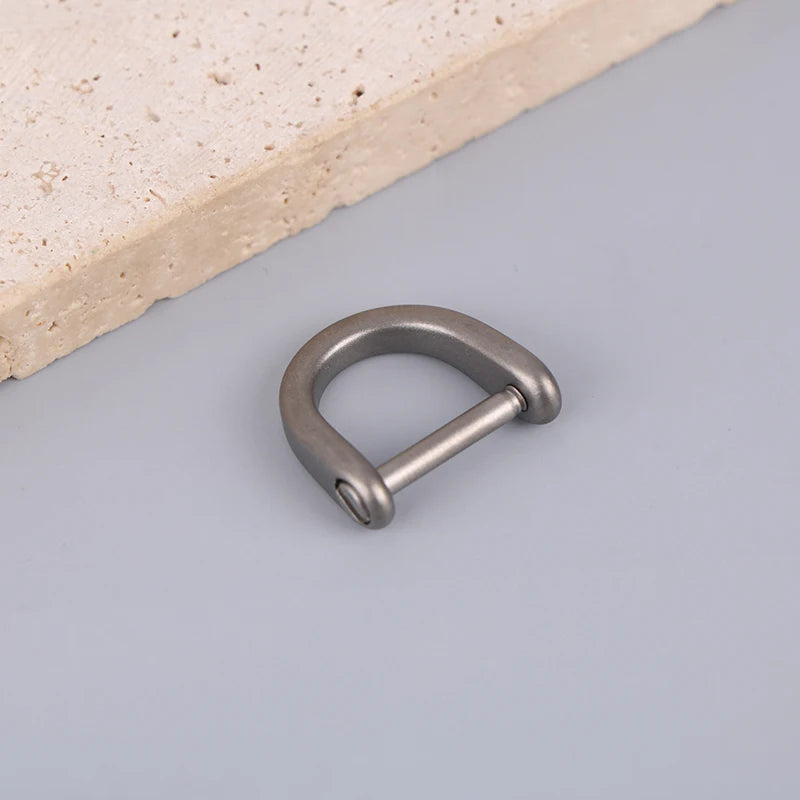 Titanium D-Ring Key Shackle U-Shape Horseshoe Clasp Keychain