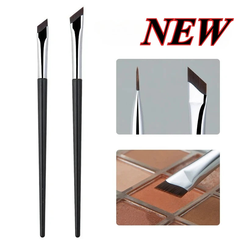 Ultra-Thin Angled Detail Brush – Eyeliner & Eyebrow Precision