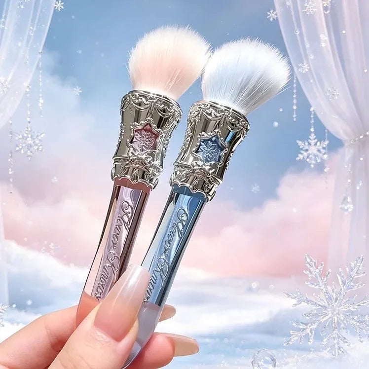 Flower Knows Snow Ballet Blush Brush – Soft Goat Hair