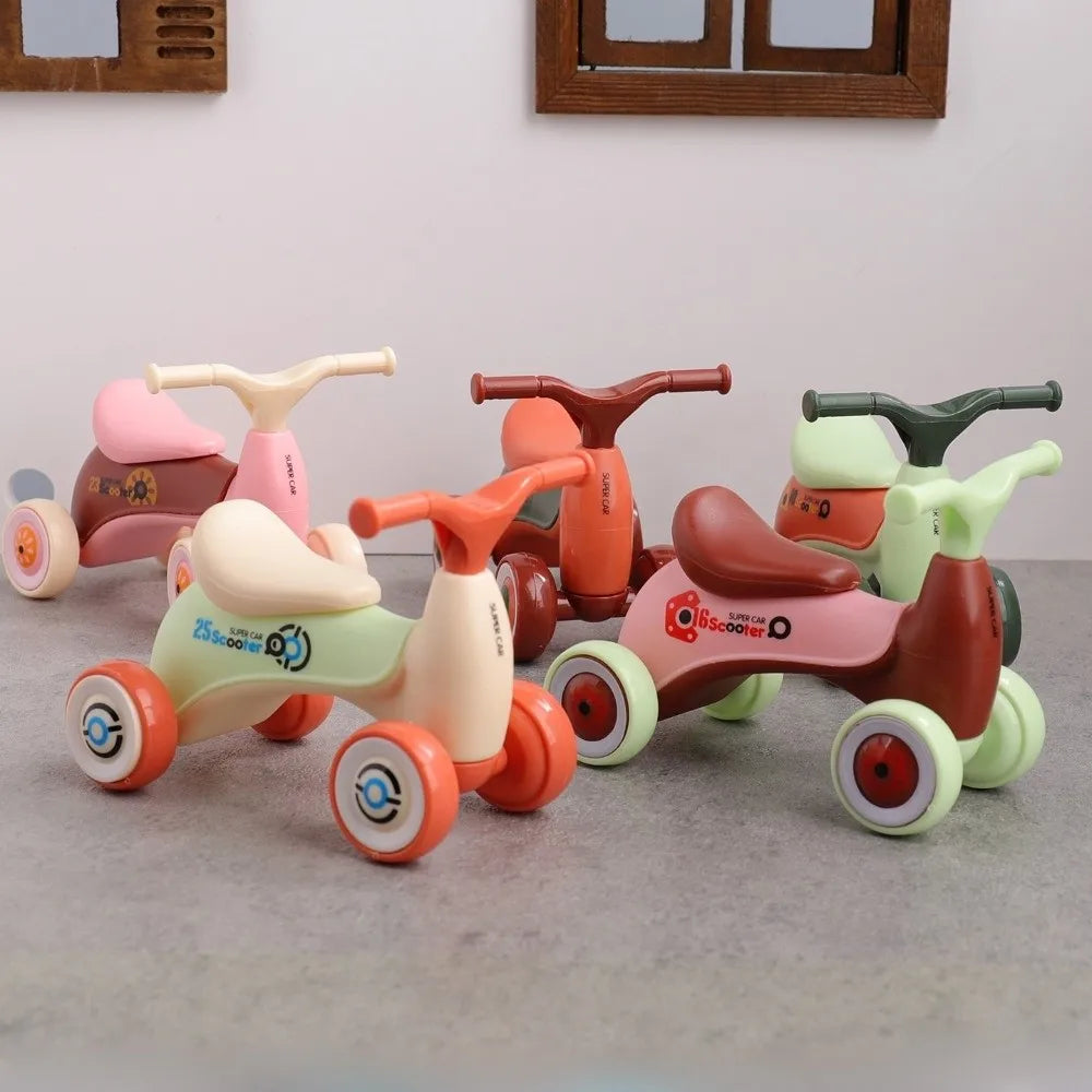 Miniature Plastic Scooter Ornament – Dollhouse Decor 8.5cm