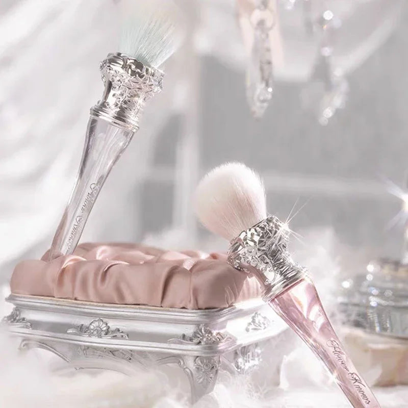 Flower Knows Swan Ballet Blush Brush – Goat Hair Makeup