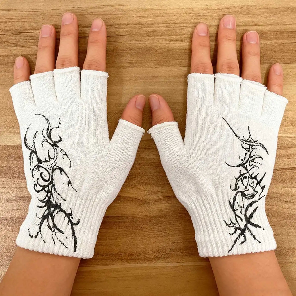 Y2K Harajuku Fingerless Knit Gloves – Touchscreen Compatible