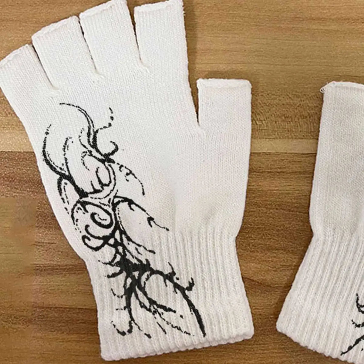 Y2K Harajuku Fingerless Knit Gloves – Touchscreen Compatible