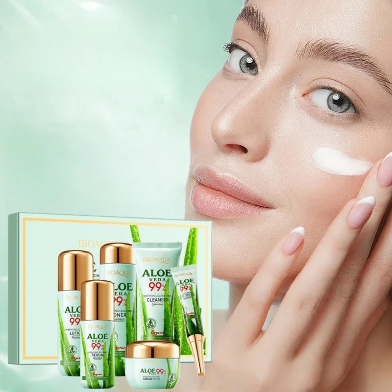 Aloe Vera 6-Piece Skincare Set – Cleanser, Toner & Eye Cream