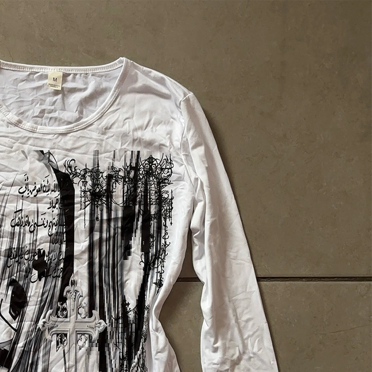 Y2K Cropped Graphic Tee – 90s Grunge Long Sleeve Women's Top