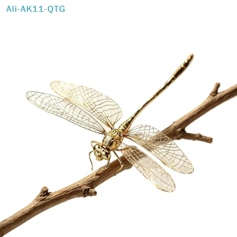 Vintage Gold Dragonfly Figurine – Zinc Alloy Desk Ornament