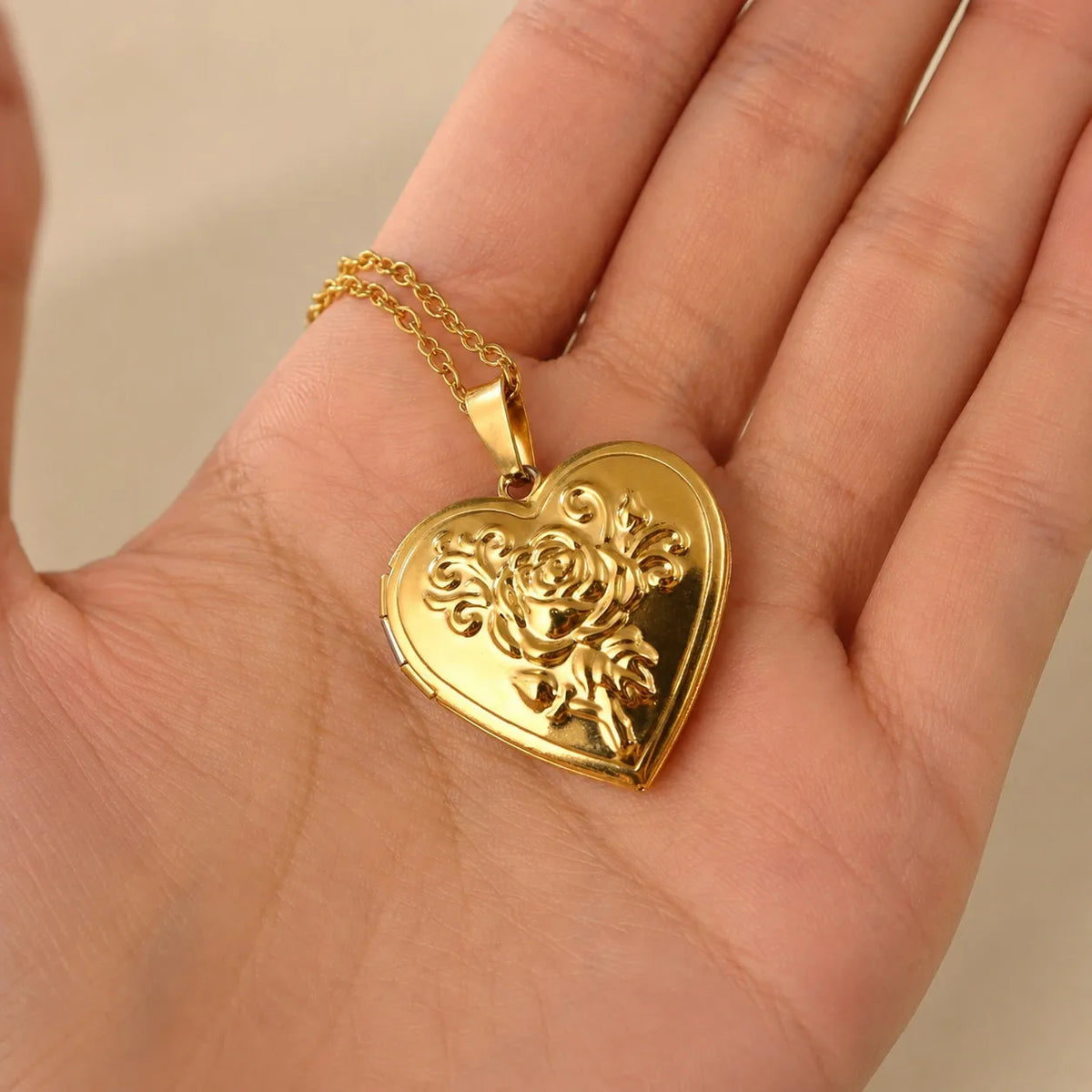 Personalized Heart Locket Necklace | Custom Photo Rose Pendant