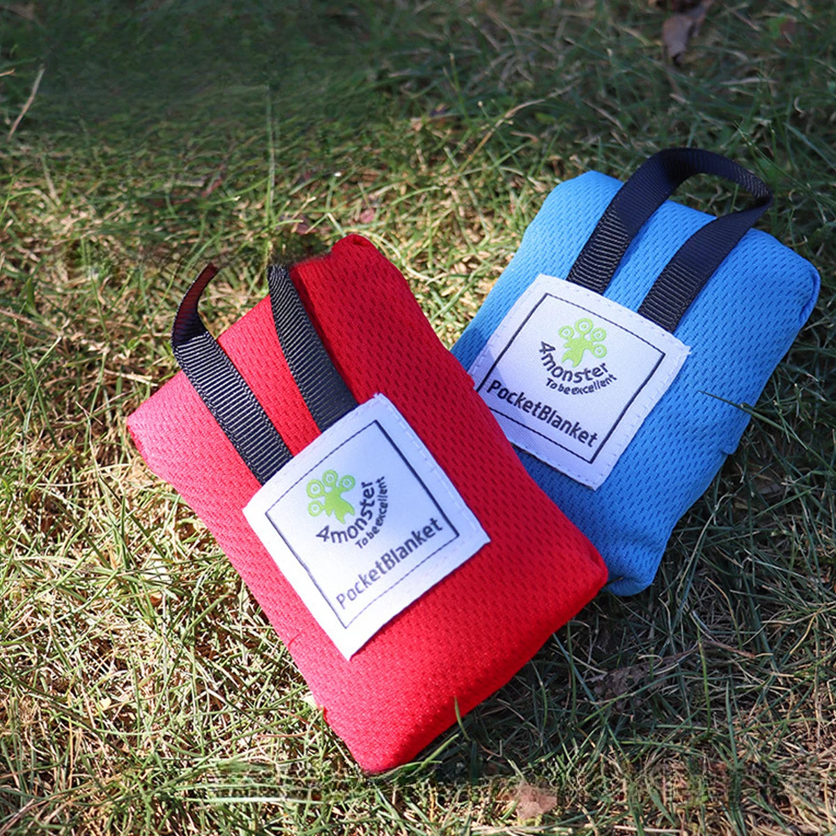 Ultralight Folding Pocket Picnic Mat – Waterproof TPU Nylon