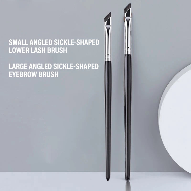 Sickle Blade Eyeliner & Eyebrow Detail Brush – Eye Makeup