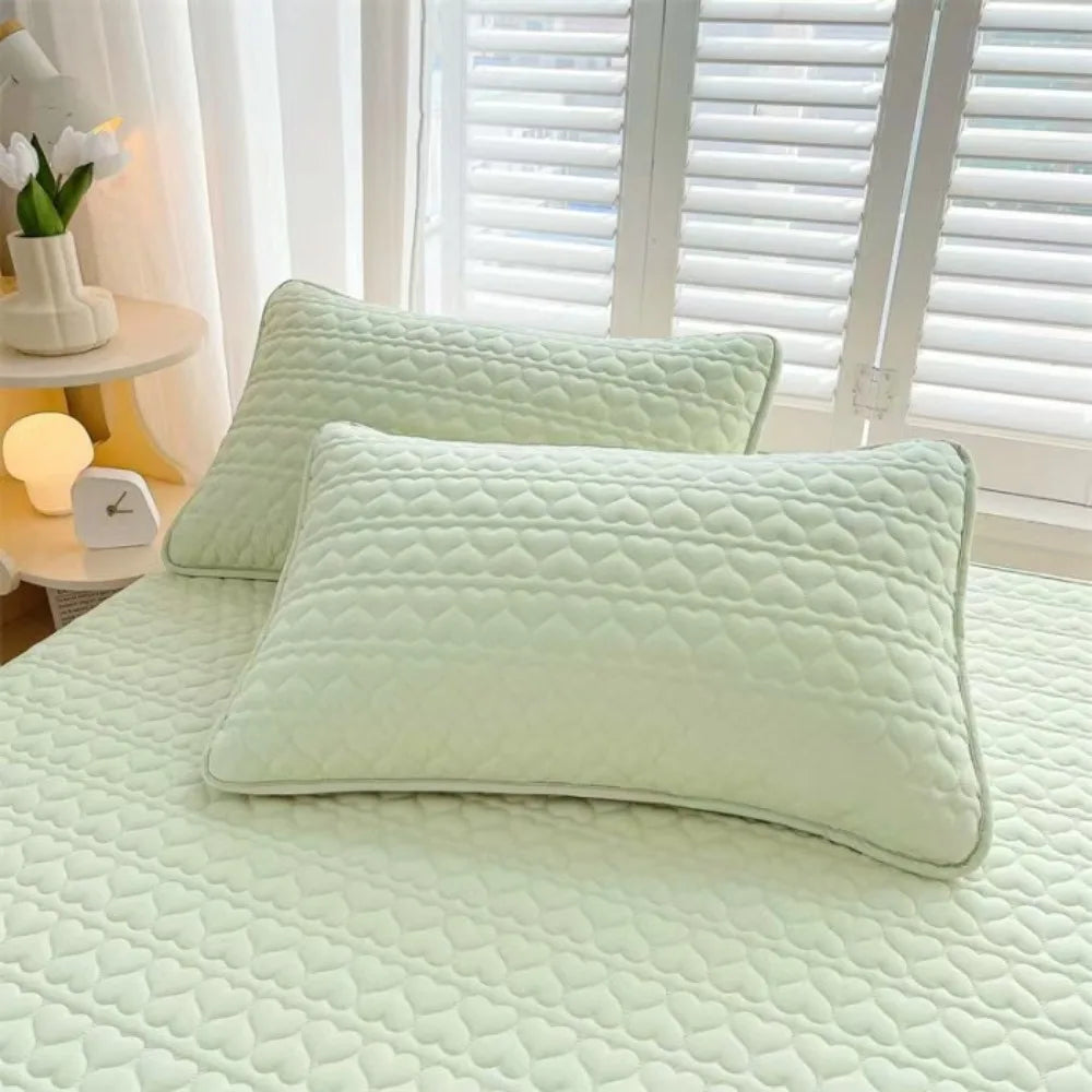 Waterproof Pillow Protector Cover – Anti-Mite Pillowcase