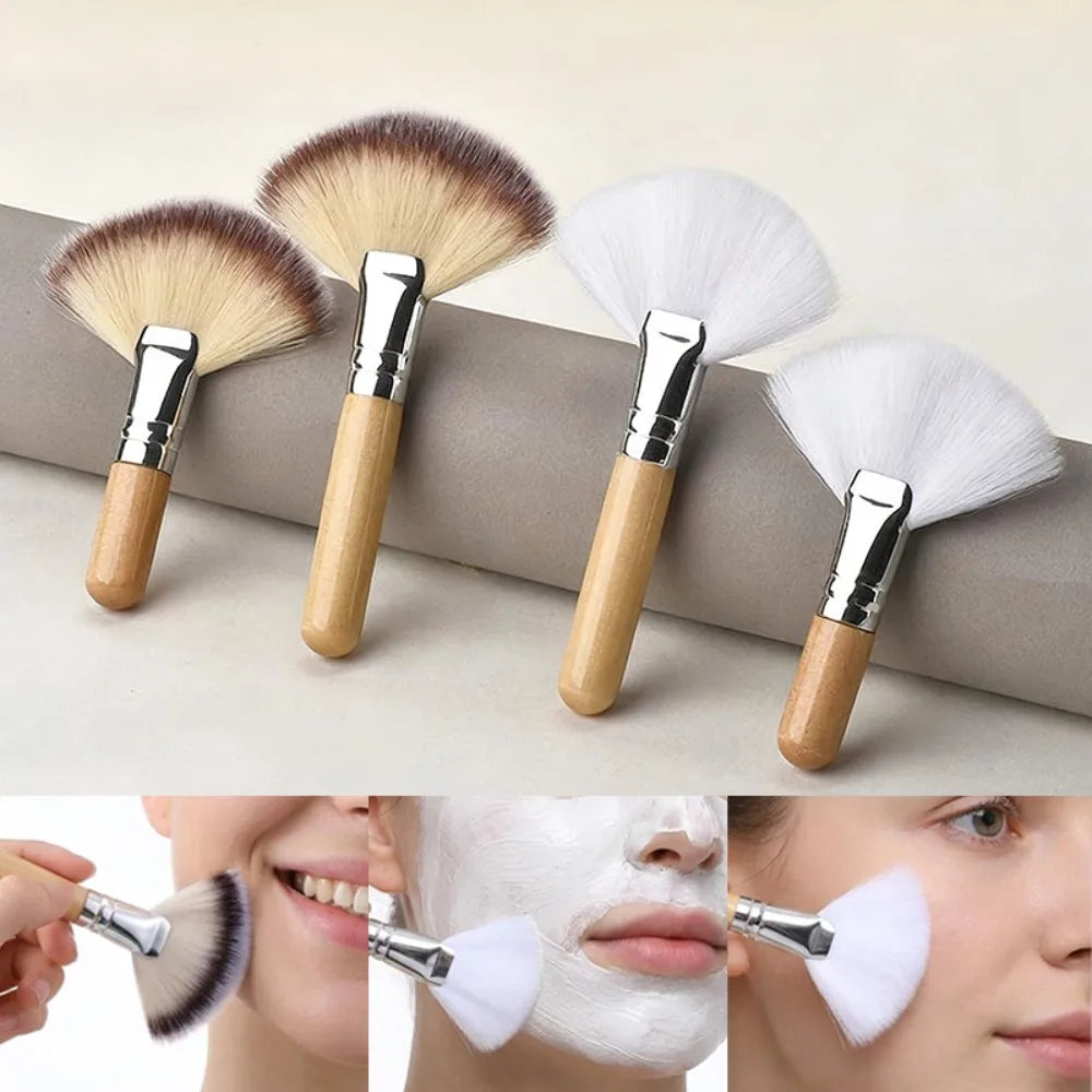 Mini Fan Makeup Brush – Soft Fiber Wood Handle | Gege Bear