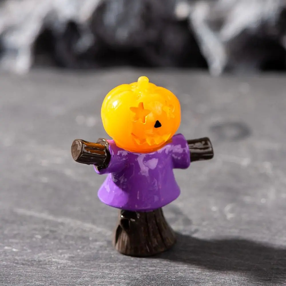 Mini Halloween Resin Figurines – Skull Pumpkin Castle Ornaments