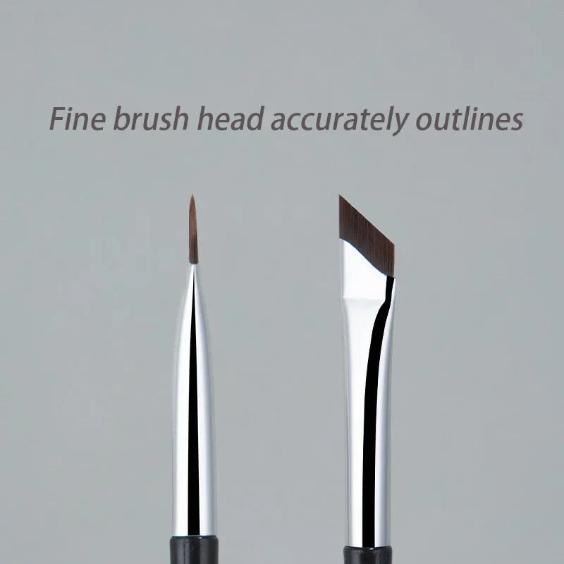 Ultra-Thin Angled Detail Brush – Eyeliner & Eyebrow Precision