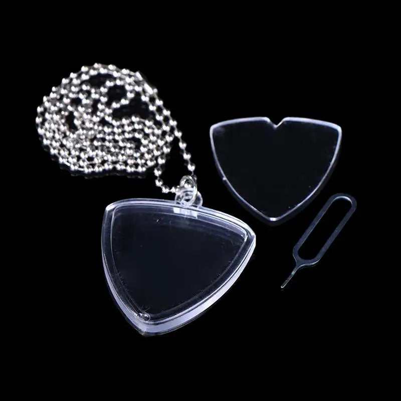 Guitar Pick Storage Case – Clear Heart-Shaped Holder & Keyring