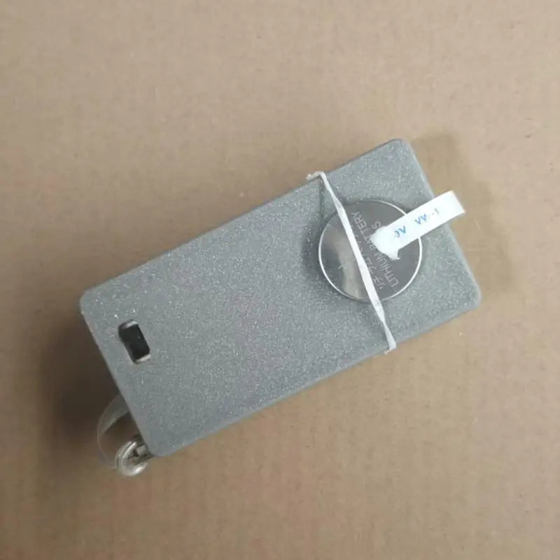 CR2032 to AA Battery Converter – Non-Destructive Dummy Adapter