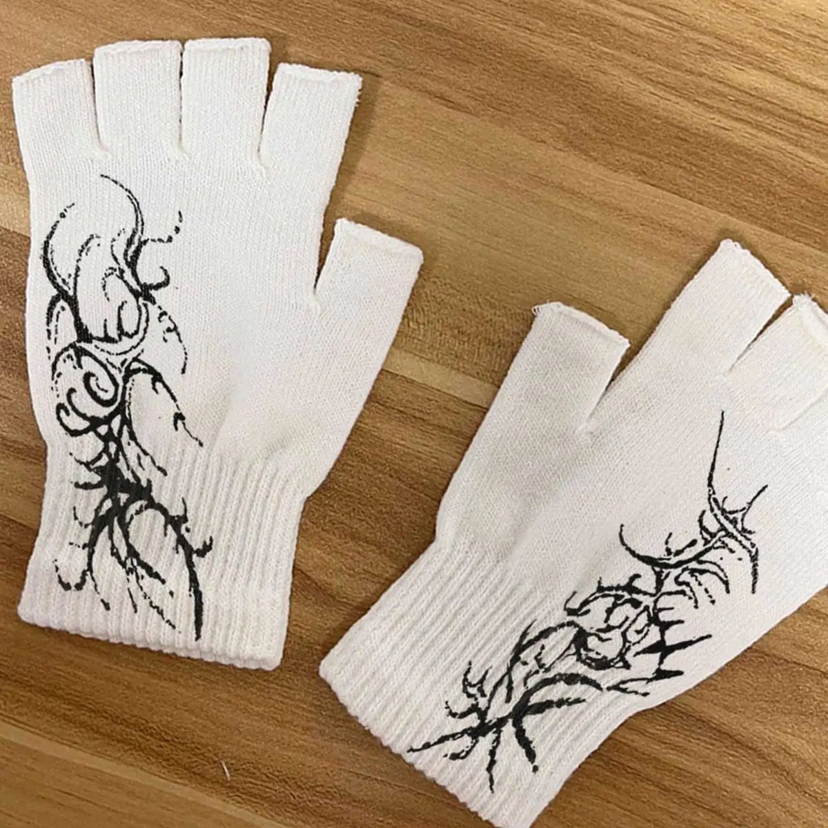 Y2K Harajuku Fingerless Knit Gloves – Touchscreen Compatible