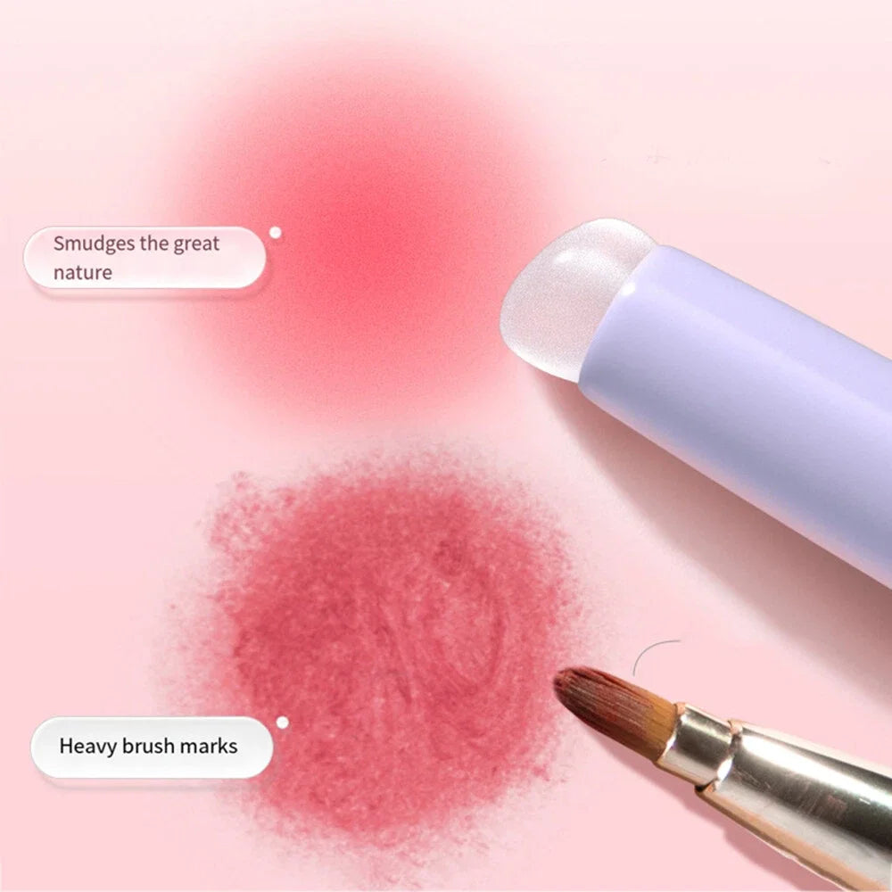 Silicone Lip Brush with Cover – Mini Portable Cosmetic Brush