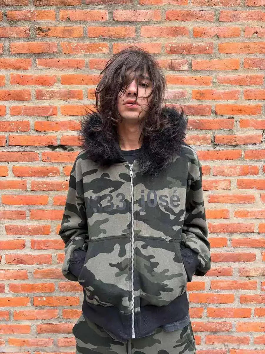 Y2K Oversized Zip-Up Hoodie – Camo Graphic Streetwear Sweatshirt