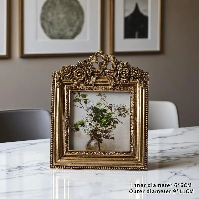 Vintage Gold Resin Oval Photo Frame – Desk & Wall Display
