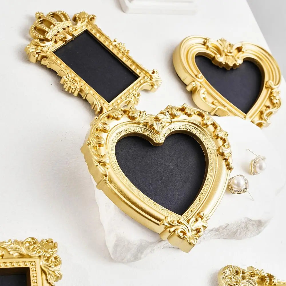 Hanging Mini Resin Photo Frames – Vintage DIY Wall Decor