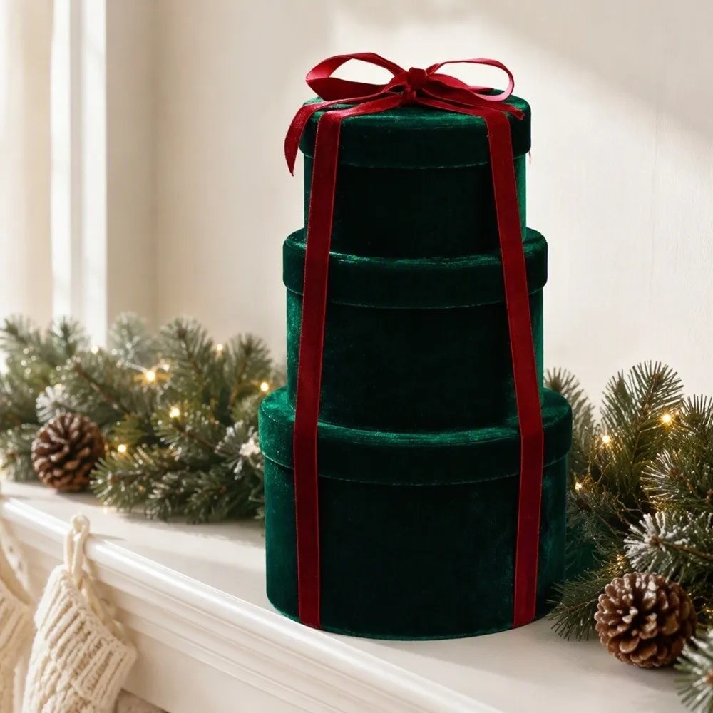Set of 3 Velvet Round Christmas Gift Boxes – Assorted Sizes
