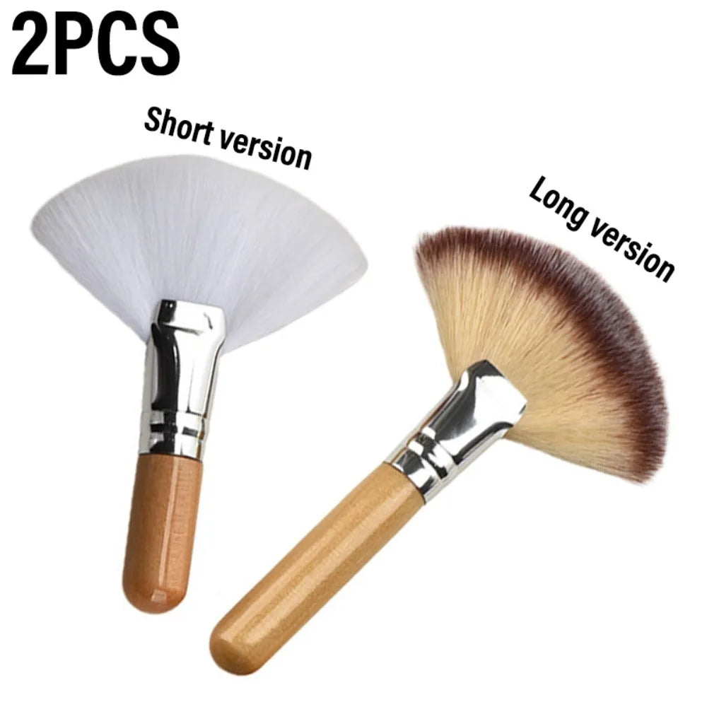 Mini Fan Makeup Brush – Soft Fiber Wood Handle | Gege Bear