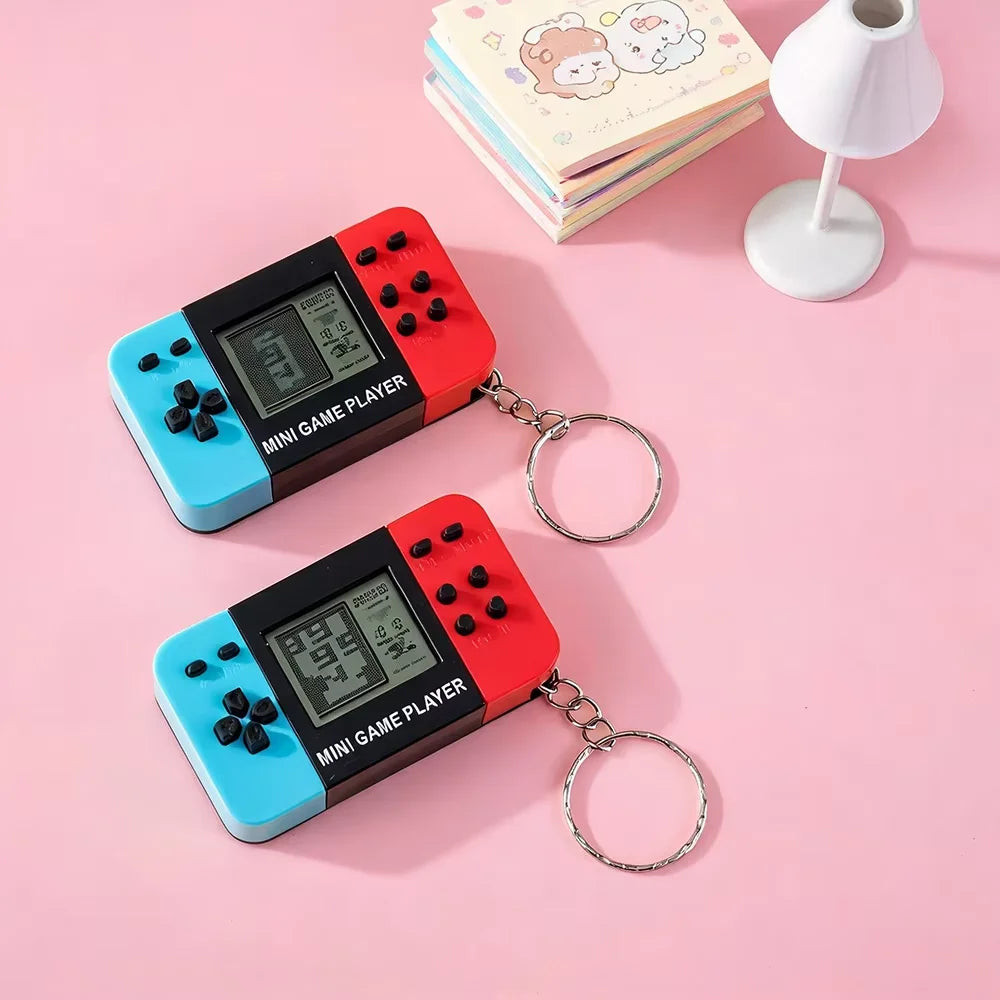 Mini Tetris Game Keychain – Classic Handheld Electronic Console