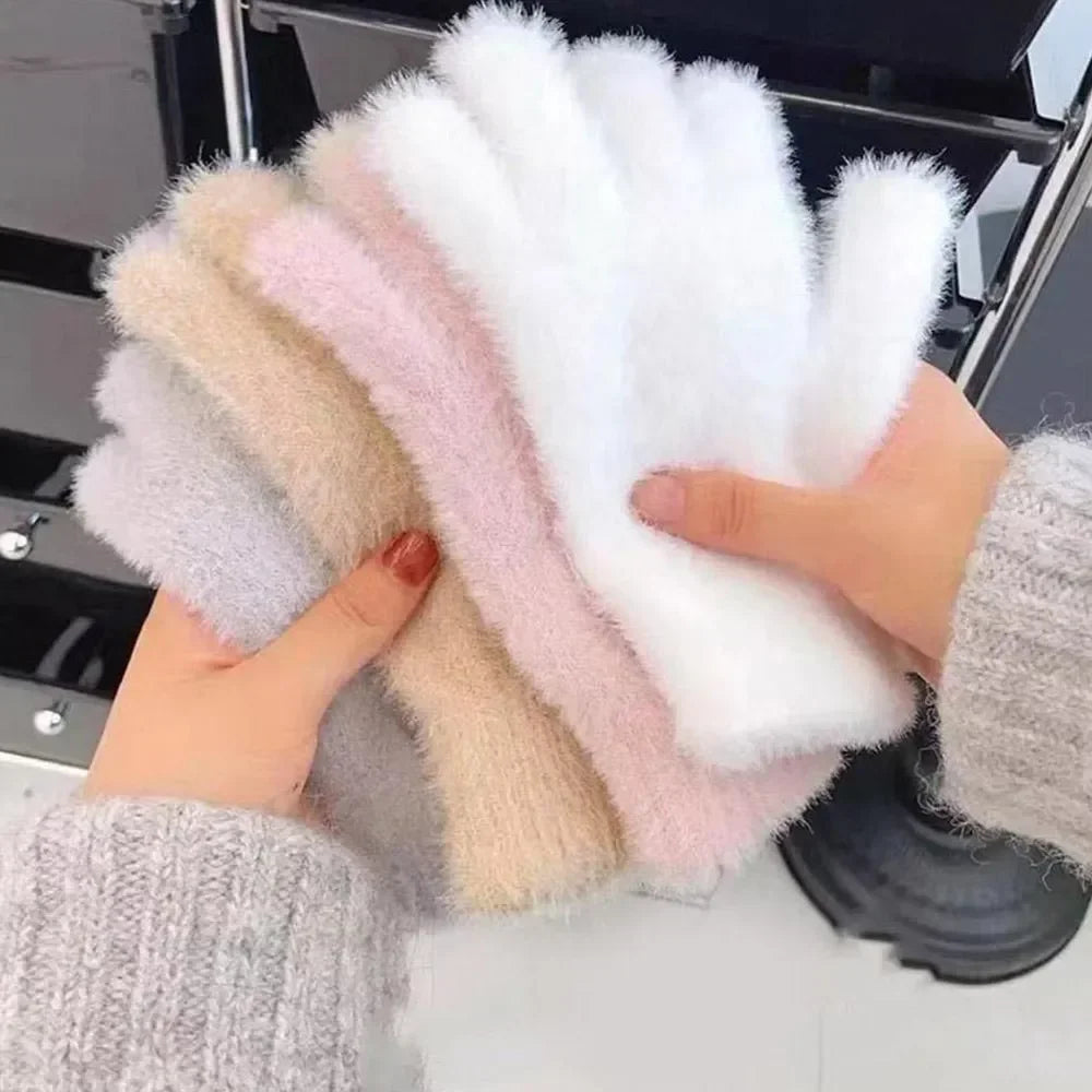 Women's Plush Faux Mink Winter Gloves – Unisex Outdoor Warmth